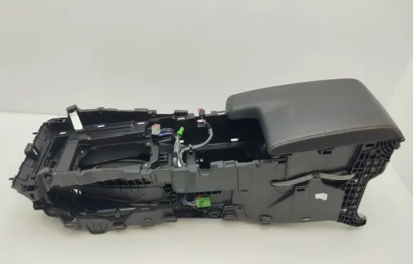 Jaguar F-Pace Center console HK83045J40AC PA6GF30