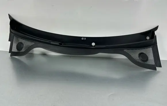 Audi Q3 8U Wiper trim 8U1819403