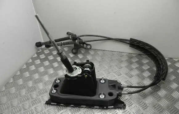 Audi Q2 - Gear shifter/selector 2GA711049A T4722