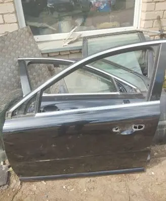 Volvo S80 Front door