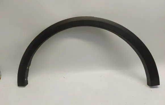 Ford Explorer Rear arch trim 