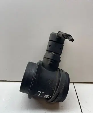 Volkswagen Golf IV Mass air flow meter 0280217121