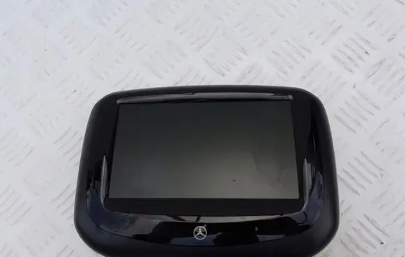 Mercedes-Benz E W212 Screen/display/small screen B67827060