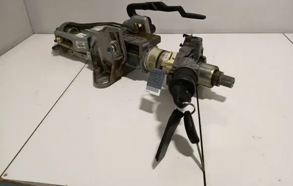 BMW 5 E60 E61 Steering wheel axle 6770697