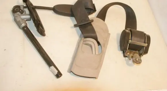 Renault Megane II Front seatbelt 8200699560
