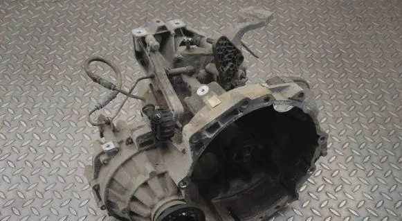 Volkswagen Beetle A5 Manual 6 speed gearbox MXQ 7977