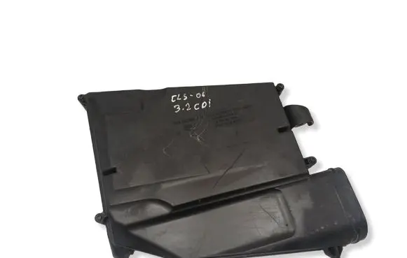 Mercedes-Benz CLS C219 Air filter box A6420940204 A6420901601 4602185906