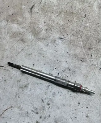Opel Astra J Spark plug 55567737 266028