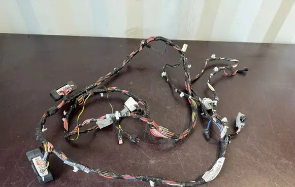 Dodge Durango III Tailgate/trunk wiring harness 68401347AB
