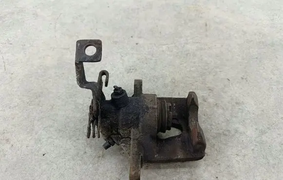Renault Master II Rear brake caliper 