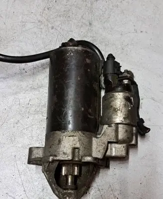 Audi A6 S6 C6 4F Starter motor 0001109064