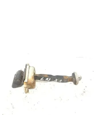 Skoda Octavia Mk2 (1Z) Rear door check strap stopper