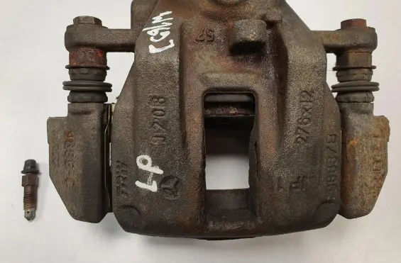 Mercedes-Benz A W169 Front brake caliper