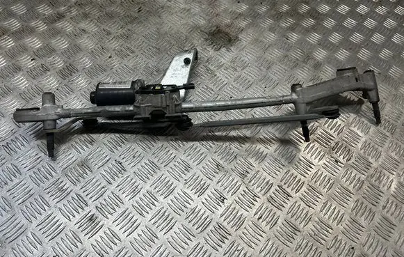 Mercedes-Benz B W246 W242 Front wiper linkage and motor A2469065900