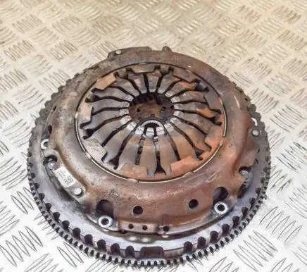 Dacia Sandero Clutch set kit 301012218R 123115669R