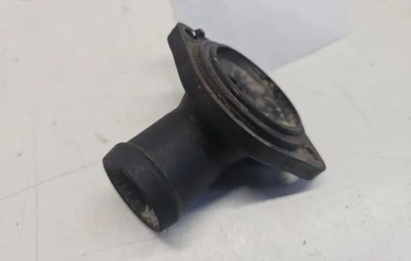 Volkswagen Golf III Engine coolant pipe/hose