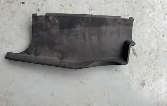 Audi Q8 Wiper trim 4M8819447