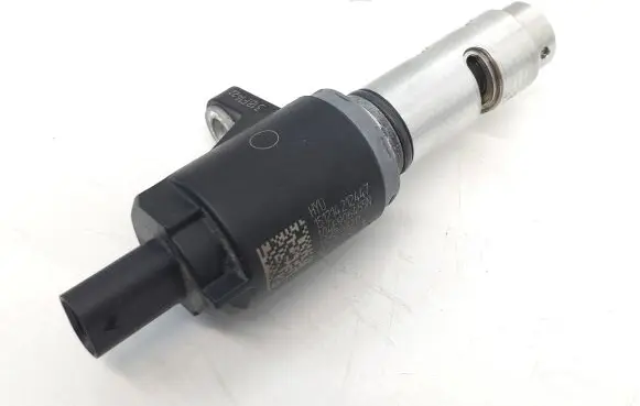 Skoda Fabia Mk3 (NJ) Camshaft vanos timing valve 13152032D 104E906455N 151214212447