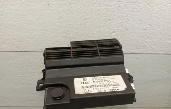 Audi A8 S8 D3 4E Other control units/modules 4E0907280A 4E0910280A F005S00073