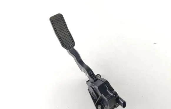 Mazda 2 Accelerator throttle pedal K42387410 S5713 DF71