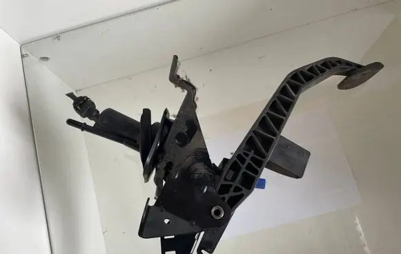 Clutch pedal