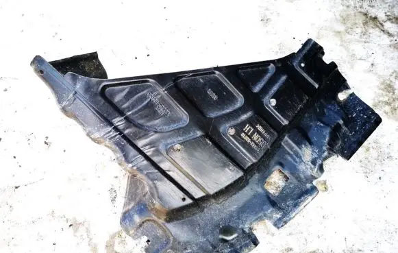 Toyota Yaris Engine splash shield/under tray 5144252010 51442-52010