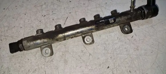 Chrysler Grand Voyager V Fuel main line pipe 0445214119