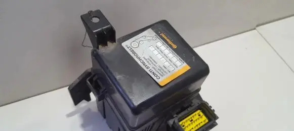 Nissan Almera N16 Fuse box set