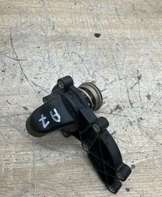 Audi A7 S7 4G Thermostat 06E121111