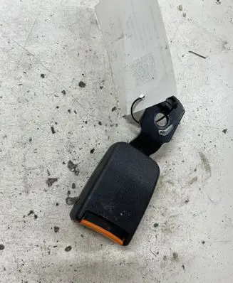 Volkswagen Sharan Rear seatbelt buckle