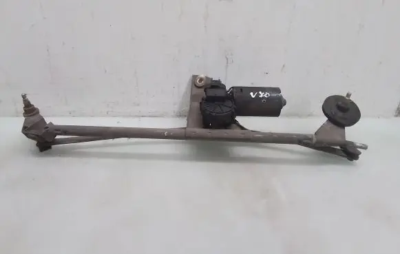 Volvo S70 V70 V70 XC Front wiper linkage and motor 0390241133