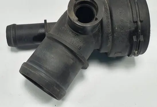 Land Rover Range Rover L322 Engine coolant pipe/hose 8W83-6A9968-AB