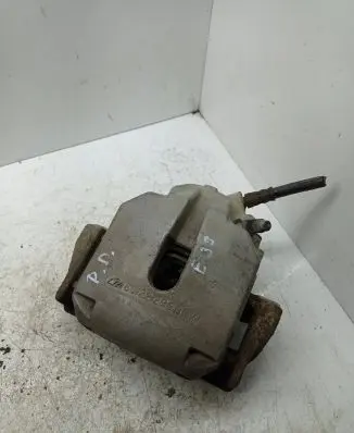 BMW 5 E39 Front brake caliper