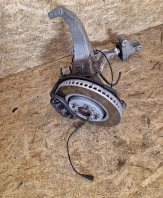 Infiniti EX Front wheel hub spindle knuckle