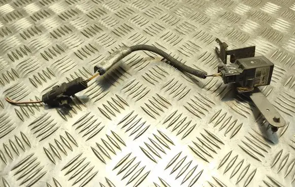 Renault Espace IV Rear air suspension level height sensor 8200422686