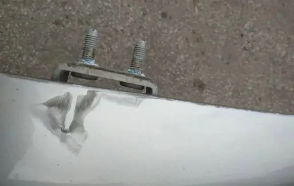 Hyundai Santa Fe Tailgate/trunk/boot hinge