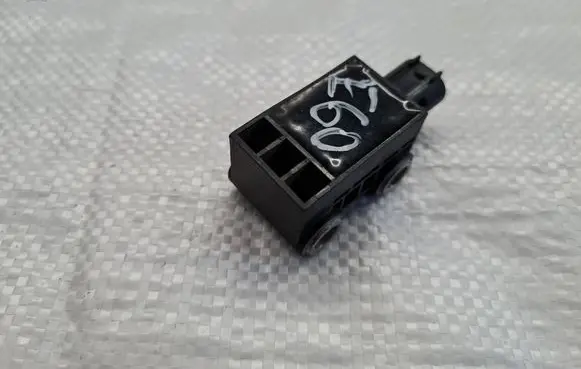 BMW 5 E60 E61 Airbag deployment crash/impact sensor 6964608