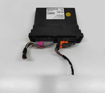 Volkswagen Golf VII Current control relay 12E915022F A2C10157205