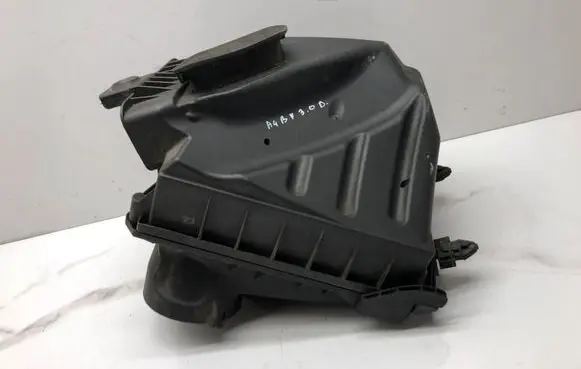 Audi A4 S4 B7 8E 8H Air filter box 06C133843 059133837