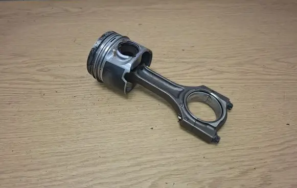 BMW 5 F10 F11 Piston with connecting rod 11257805329