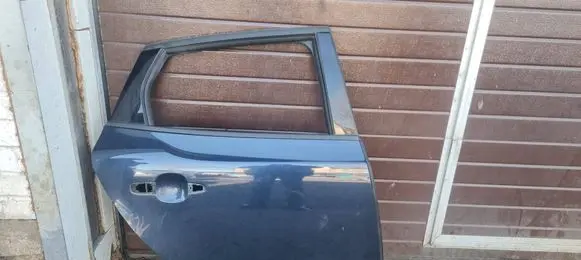 Volvo V40 Rear door 