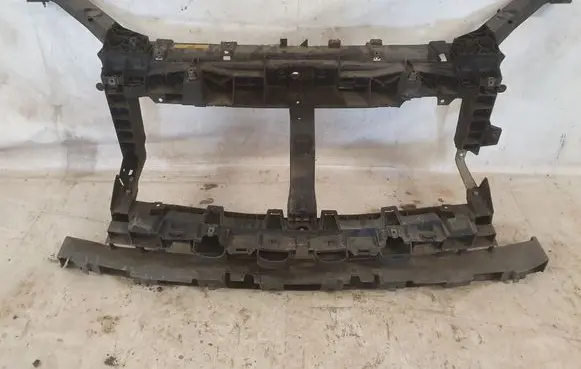 Opel Vivaro Radiator support slam panel 93868911