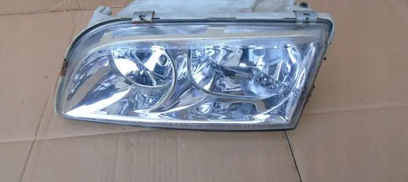 Volvo S40, V40 Headlight/headlamp