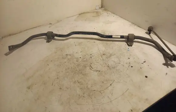 Volkswagen PASSAT B6 Front anti-roll bar/sway bar 3C0411303AC