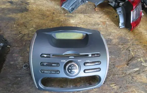 Mitsubishi i-MiEV Radio/CD/DVD/GPS head unit 8701A307XA