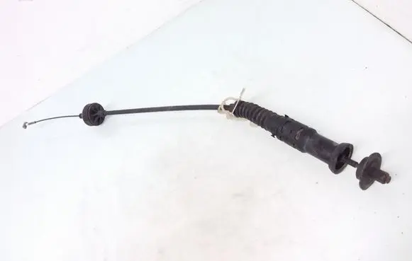Volkswagen Golf III Clutch cable 1H1721335A