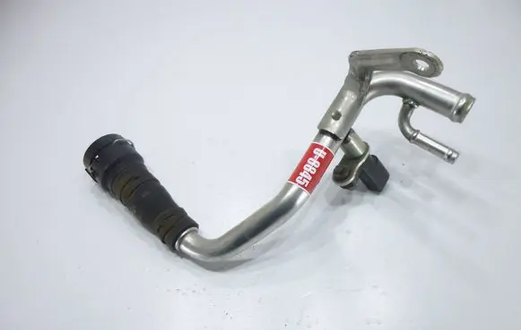 Volkswagen PASSAT B8 Engine coolant pipe/hose 03N121060J