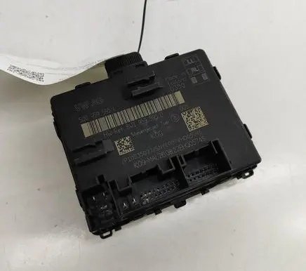 Volkswagen Arteon Door control unit/module 8W1959595D 500959595L