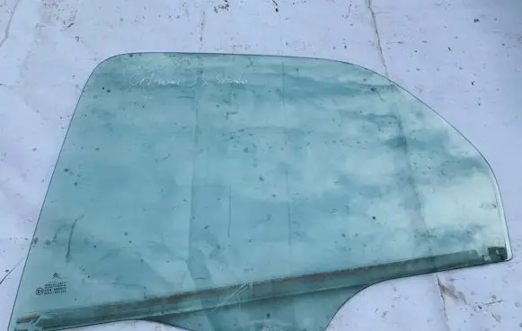 Citroen Xsara Picasso Rear door window glass