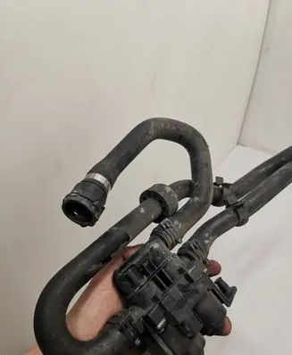 BMW 5 E60 E61 Coolant heater control valve 6927915